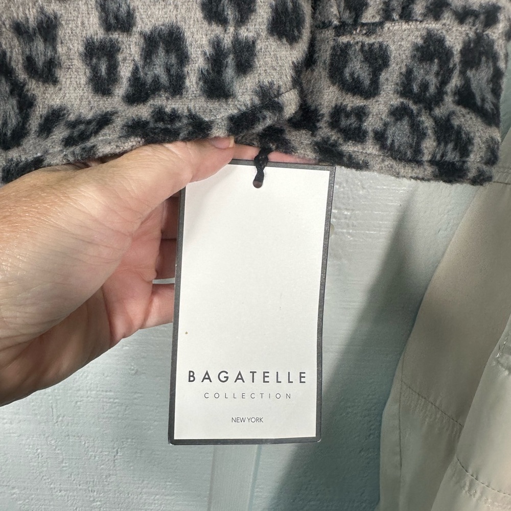 Bagatelle Gray Animal Print Wool Button Down Shacket Size XS EUC - Picture 4 of 8
